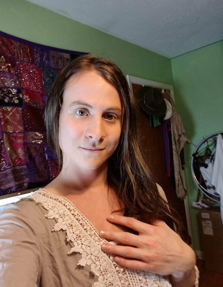 Nacktes geleaktes OnlyFans-Foto von Cypress Lily