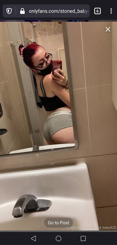 Nacktes geleaktes OnlyFans-Foto von Stonedbaby420