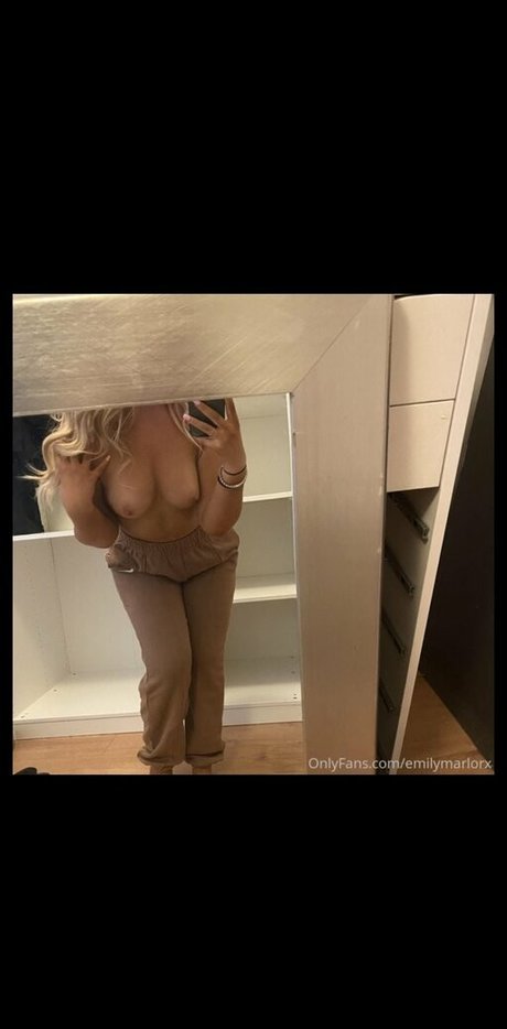 Nacktes geleaktes OnlyFans-Foto von Emilymarlorx