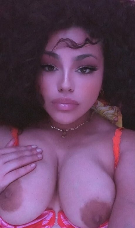 Nacktes geleaktes OnlyFans-Foto von Rosalbanaomi