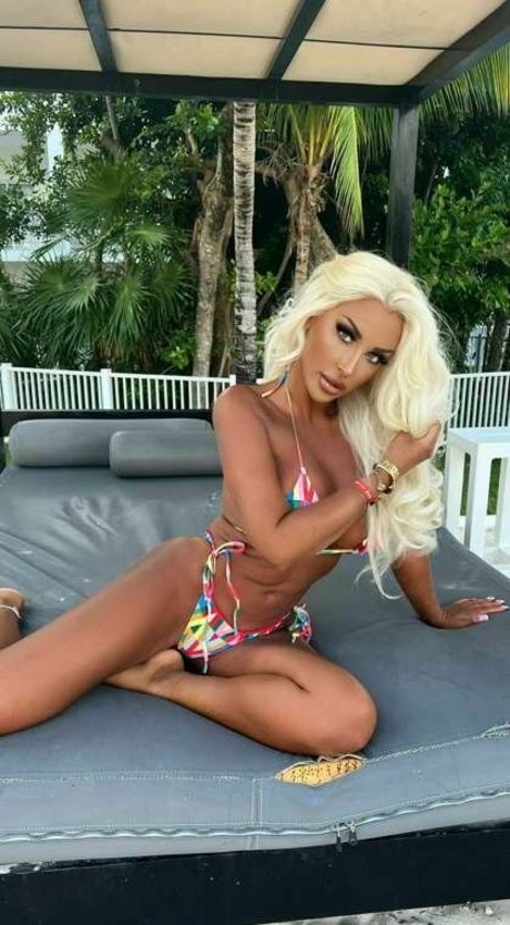 Nacktes geleaktes OnlyFans-Foto von Holly Deacon