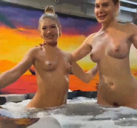 Nacktes geleaktes OnlyFans-Foto von Marina Valmont