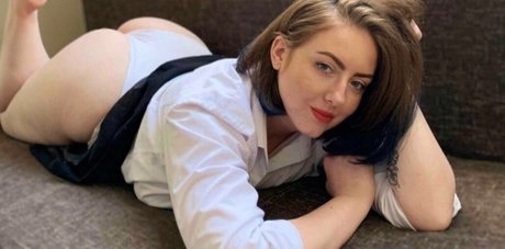 Nacktes geleaktes OnlyFans-Foto von Sweet Buns