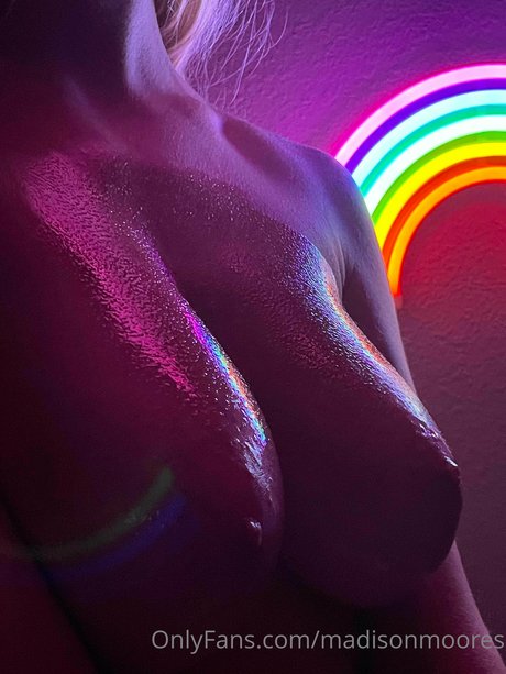 Nacktes geleaktes OnlyFans-Foto von Madison Moores