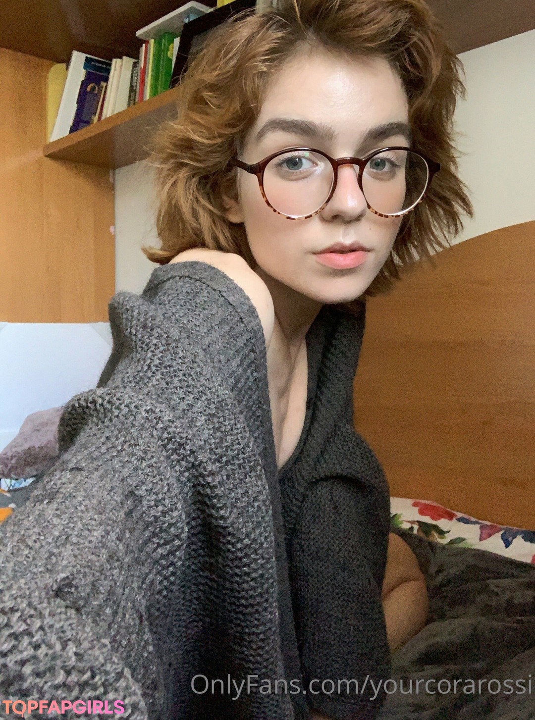 Nacktes geleaktes OnlyFans-Foto von Cora Rossi #40