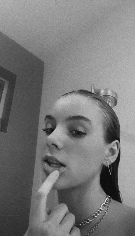 Nacktes geleaktes OnlyFans-Foto von Anna Shumate