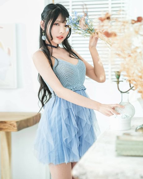 Nacktes geleaktes OnlyFans-Foto von Yui Yoshimo