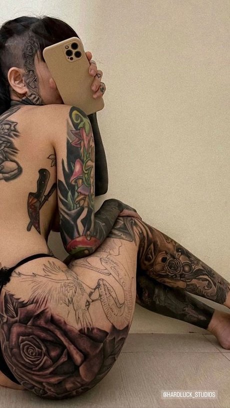 Nacktes geleaktes OnlyFans-Foto von Angelie Pench