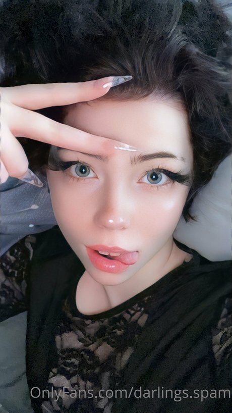 Nacktes geleaktes OnlyFans-Foto von Darlings Spam