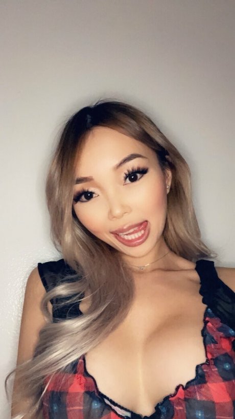 Nacktes geleaktes OnlyFans-Foto von vboo