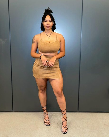 Nacktes geleaktes OnlyFans-Foto von God Beth