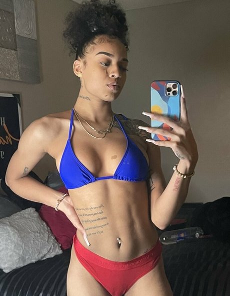 Nacktes geleaktes OnlyFans-Foto von Kelis Gabriela