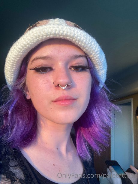 Nacktes geleaktes OnlyFans-Foto von Pale Tattoos