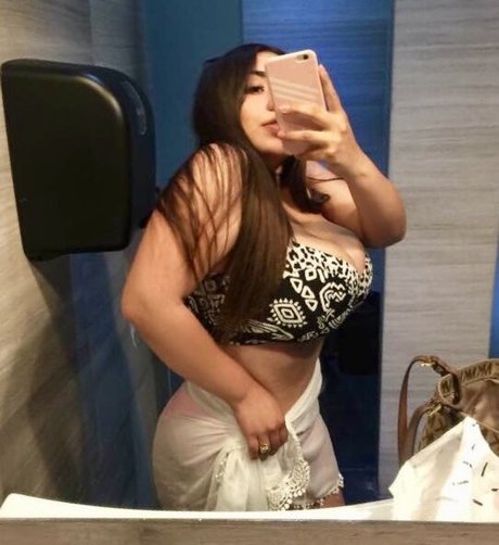 Nacktes geleaktes OnlyFans-Foto von Nimsay