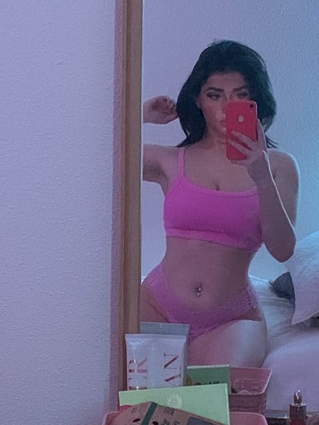 Nacktes geleaktes OnlyFans-Foto von Sukashawty