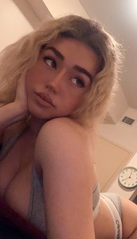 Nacktes geleaktes OnlyFans-Foto von Sukashawty