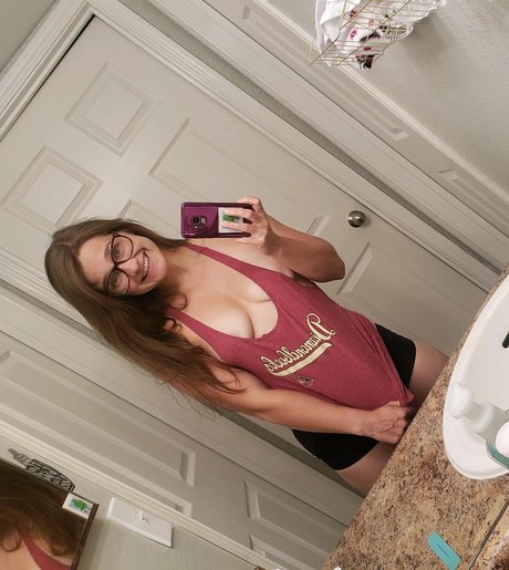 Nacktes geleaktes OnlyFans-Foto von Queen Amber