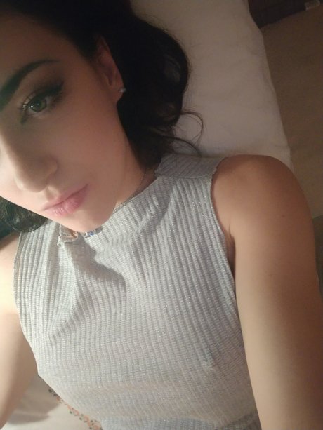 Nacktes geleaktes OnlyFans-Foto von A Stranger Sel
