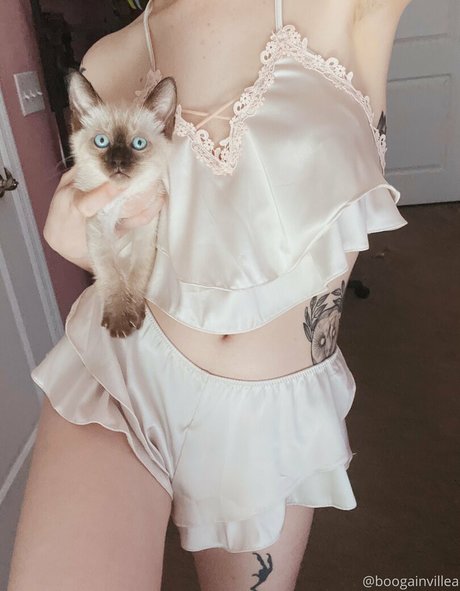 Nacktes geleaktes OnlyFans-Foto von Boogainvillea