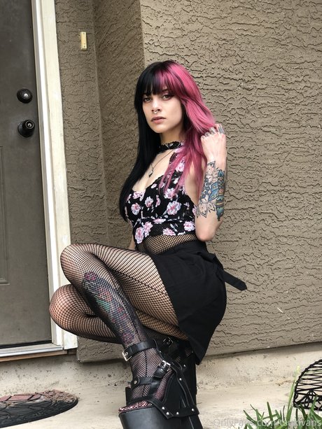 Nacktes geleaktes OnlyFans-Foto von Tsukivans