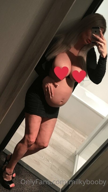 Nacktes geleaktes OnlyFans-Foto von Milkybooby