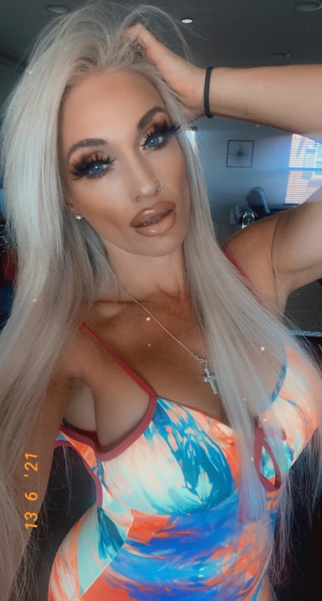 Nacktes geleaktes OnlyFans-Foto von Christina Lee