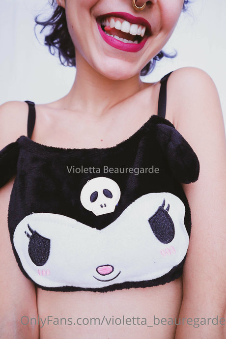 Nacktes geleaktes OnlyFans-Foto von Violetta Beauregarde