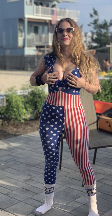 Nacktes geleaktes OnlyFans-Foto von Roun Sa Ville