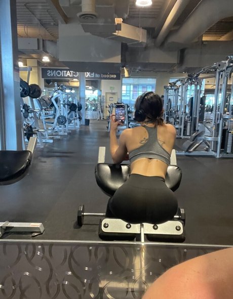 Nacktes geleaktes OnlyFans-Foto von Ogaquafina