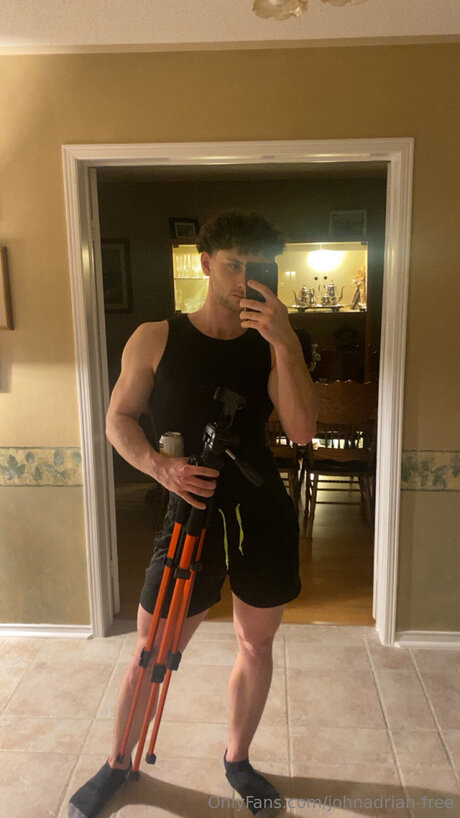 Nacktes geleaktes OnlyFans-Foto von Johnadrian Free