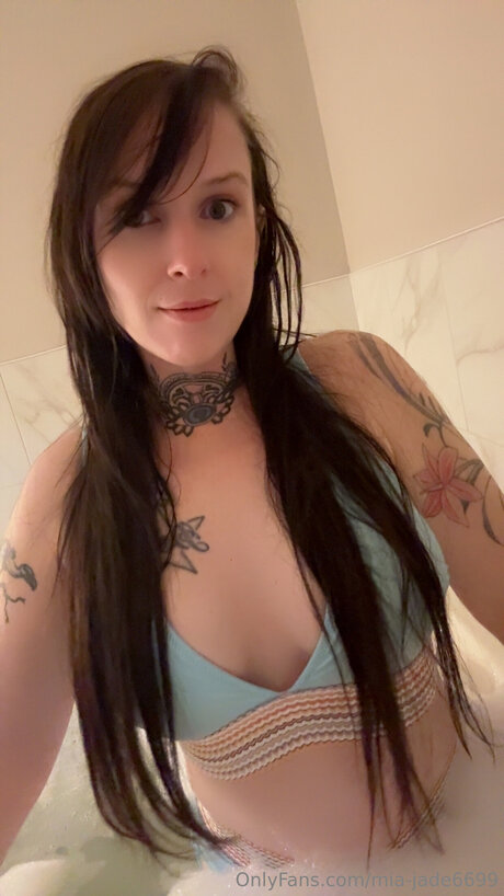 Nacktes geleaktes OnlyFans-Foto von Mia Jade6699