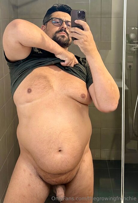 Nacktes geleaktes OnlyFans-Foto von Thegrowingfrenchie