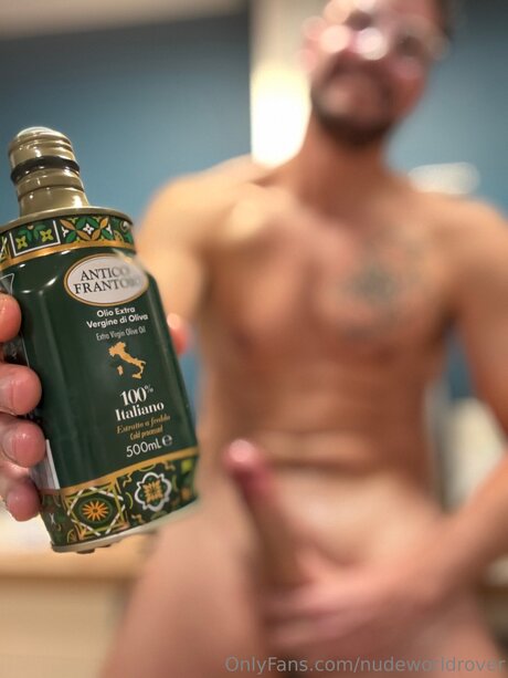 Nacktes geleaktes OnlyFans-Foto von Nudeworldrover