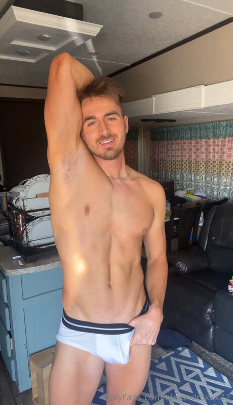 Alejandroxxx27