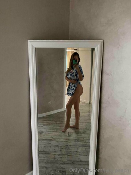 Lyly Peach