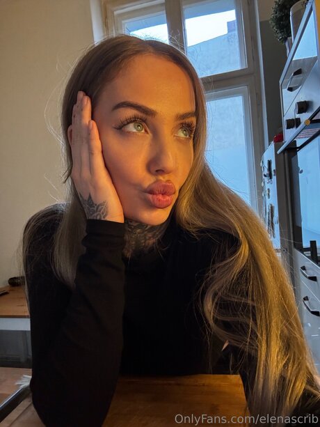 Nacktes geleaktes OnlyFans-Foto von Elenascrib