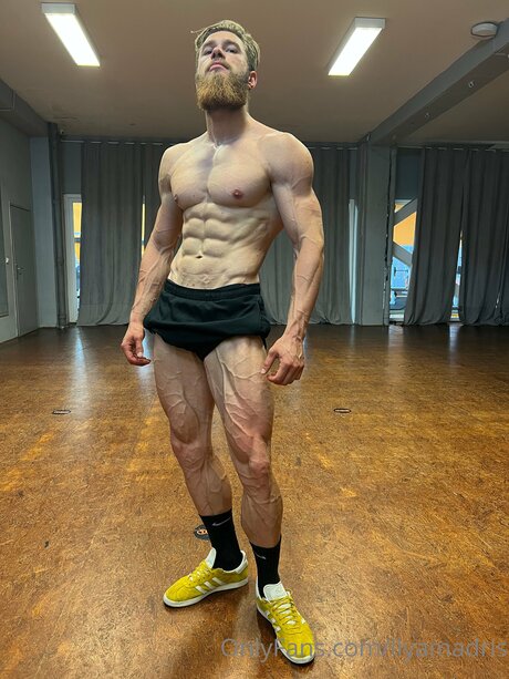 Nacktes geleaktes OnlyFans-Foto von Ilyamadris