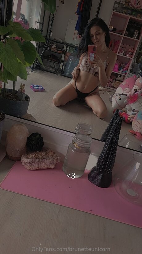 Nacktes geleaktes OnlyFans-Foto von Thehiveempress