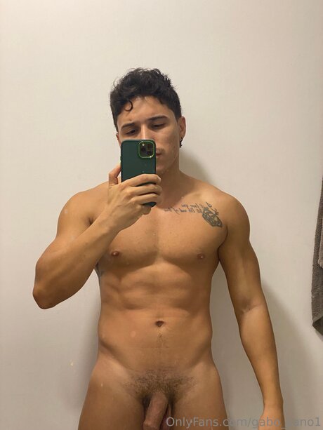 Nacktes geleaktes OnlyFans-Foto von Gabo Sano1