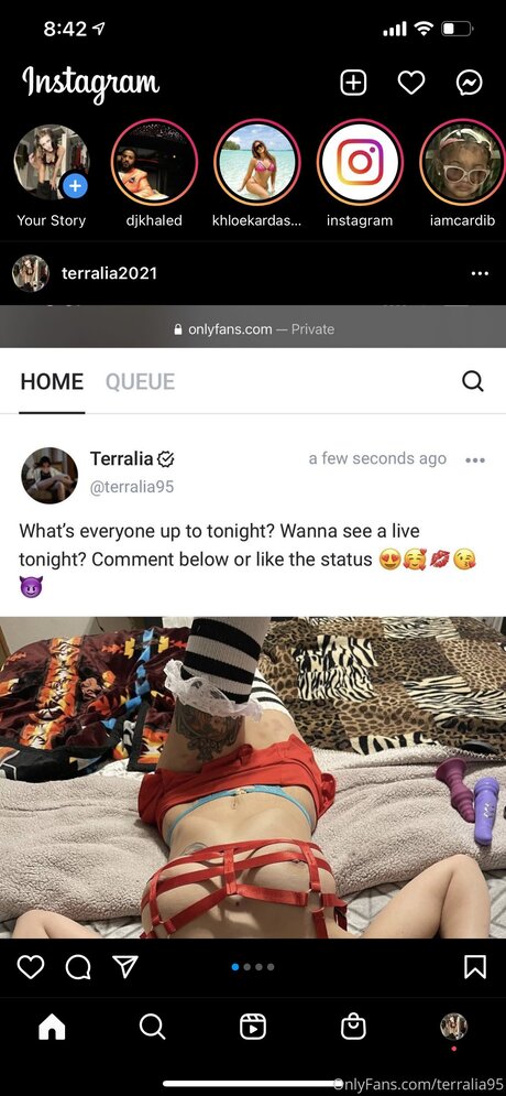Justanakedstoner