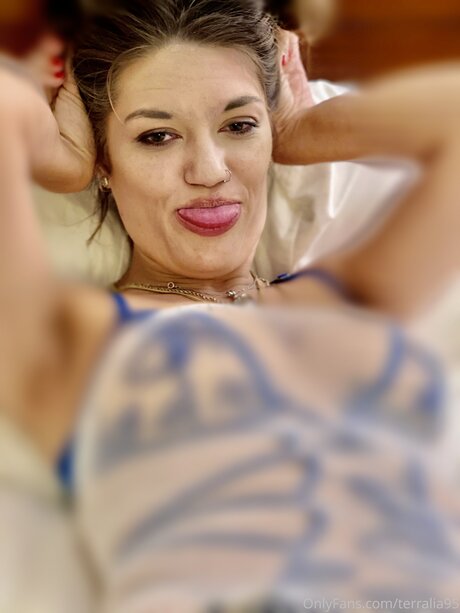 Justanakedstoner