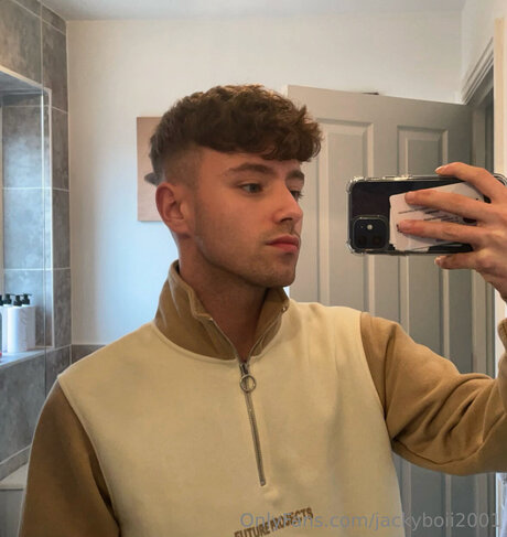 Nacktes geleaktes OnlyFans-Foto von Jackyboii2001