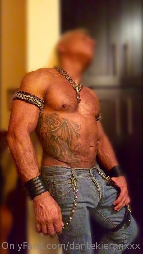 Nacktes geleaktes OnlyFans-Foto von Dantekieranxxx