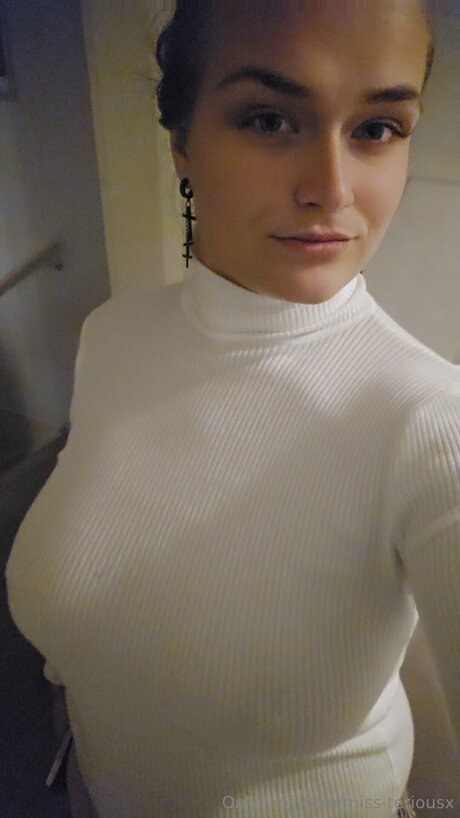 Nacktes geleaktes OnlyFans-Foto von Miss Teriousx
