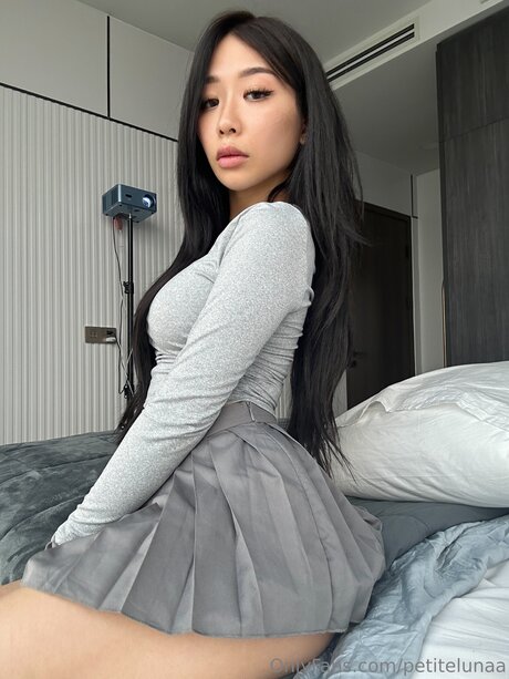Petitelunaa
