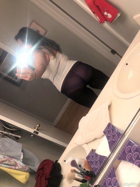 Nacktes geleaktes OnlyFans-Foto von Chubbbyrose