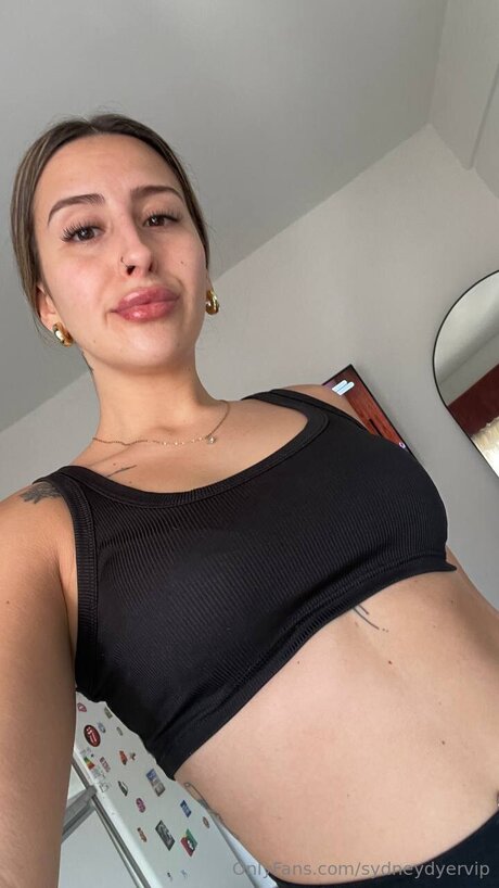 Nacktes geleaktes OnlyFans-Foto von Sydneydyervip