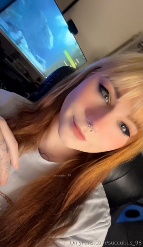 Nacktes geleaktes OnlyFans-Foto von Succubus 98