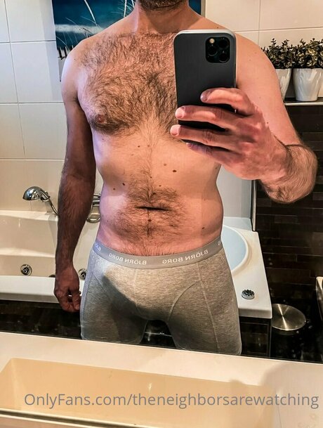 Nacktes geleaktes OnlyFans-Foto von Theneighborsarewatching