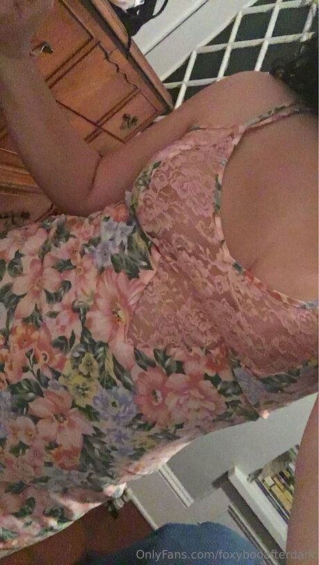 Nacktes geleaktes OnlyFans-Foto von Foxybooafterdark